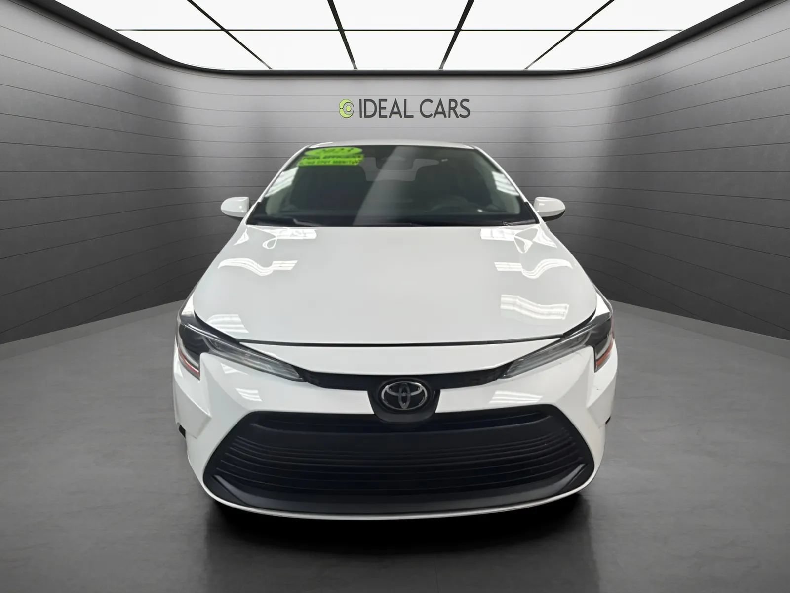 Used 2023 Toyota Corolla LE w/ Carpet Mat Package (TMS) FWD image 3