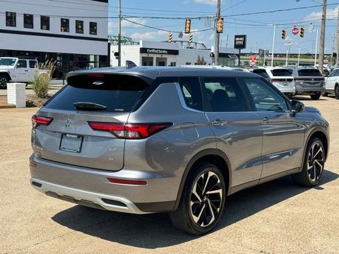 Used 2022 Mitsubishi Outlander SE AWD/4WD image 5