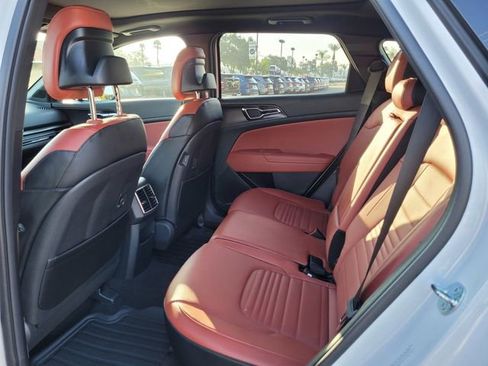 New 2026 Kia Sportage SX image 7