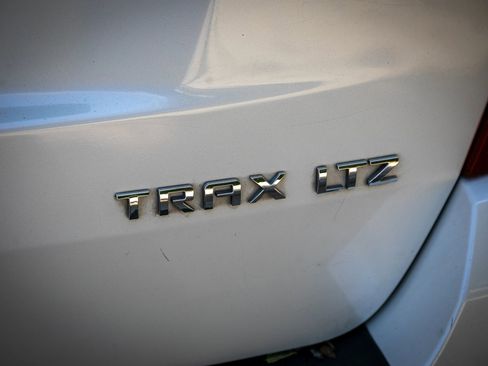 Used 2015 Chevrolet Trax LTZ FWD image 16