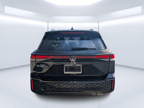 New 2026 Volkswagen Tiguan SE R-Line FWD image 4