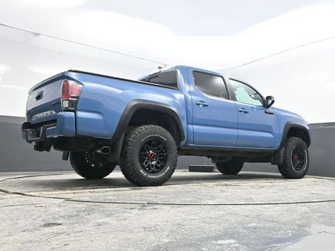 Used 2018 Toyota Tacoma SR image 38