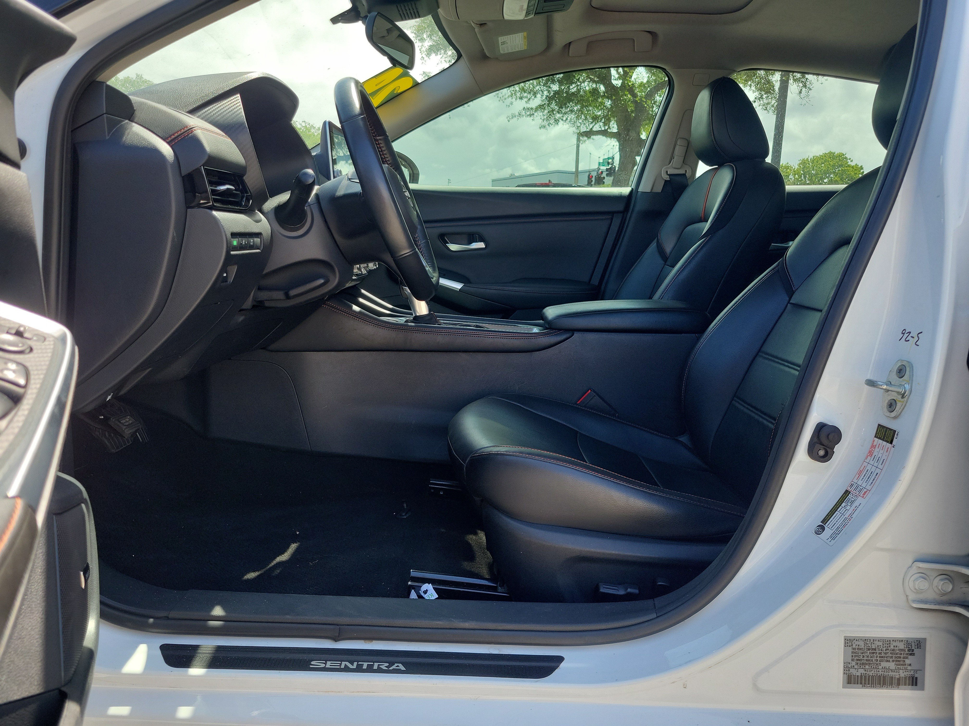 Used 2024 Nissan Sentra SR FWD image 12