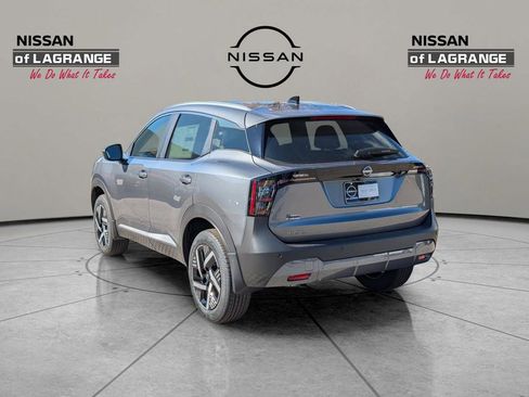 New 2026 Nissan Kicks SV image 7
