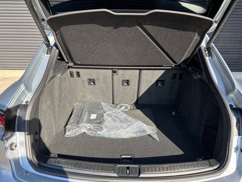 Certified 2025 Porsche Macan image 26
