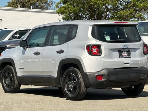 Used 2019 Jeep Renegade Sport image 6