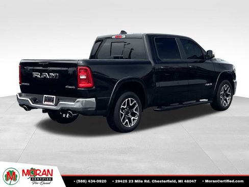 Used 2025 RAM 1500 Laramie AWD/4WD image 5