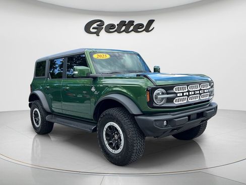 Used 2025 Ford Bronco Outer Banks w/ Sasquatch Package AWD/4WD image 4