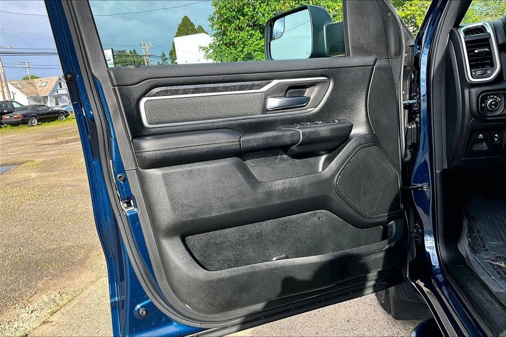 Used 2021 RAM 1500 Big Horn AWD/4WD image 19