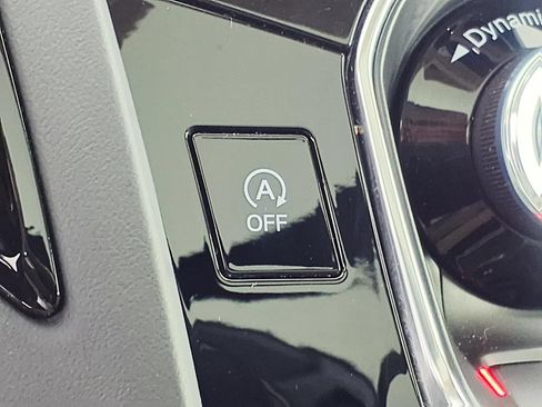Used 2024 Acura RDX SH-AWD image 23