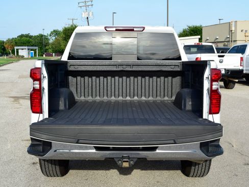 Used 2024 Chevrolet Silverado 1500 LT w/ Convenience Package II RWD image 5