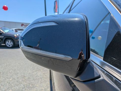 Used 2023 Hyundai Palisade Limited AWD/4WD image 13