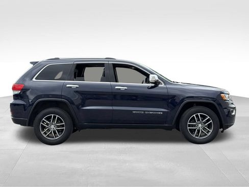Used 2017 Jeep Grand Cherokee Limited AWD/4WD image 12