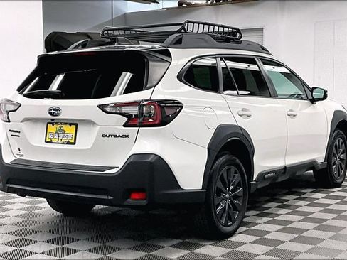 Used 2025 Subaru Outback Onyx Edition AWD/4WD image 13