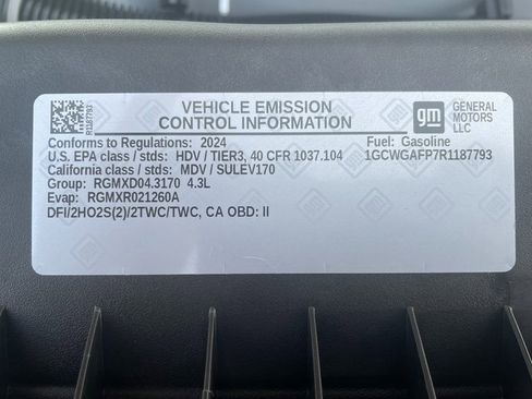 Used 2024 Chevrolet Express 2500 w/ Driver Convenience Package image 10