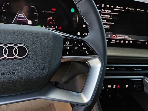 New 2025 Audi Q5 Premium Plus image 12