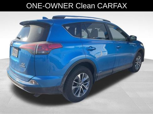 Used 2018 Toyota RAV4 XLE w/ Carpet Mat Package AWD/4WD image 7