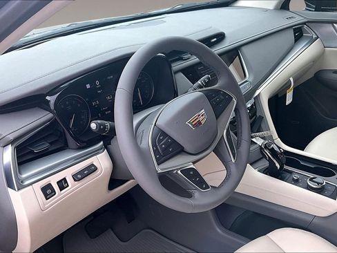 New 2026 Cadillac XT5 Premium Luxury w/ Driver Assist Package FWD image 6