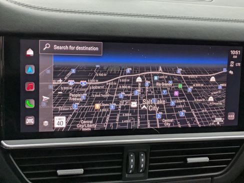 Used 2022 Porsche Cayenne GTS image 22