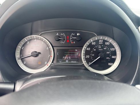 Used 2013 Nissan Sentra SV w/ Premium Pkg FWD image 17