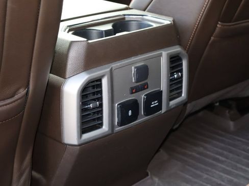 Used 2022 Ford F250 King Ranch w/ King Ranch Ultimate Package AWD/4WD image 18