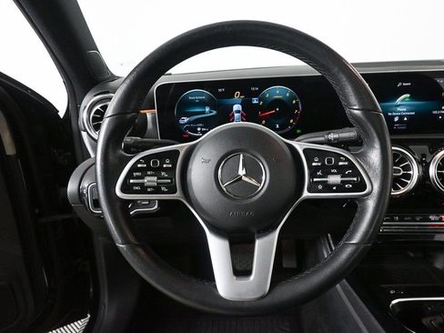 Used 2019 Mercedes-Benz A 220 A 220 image 2