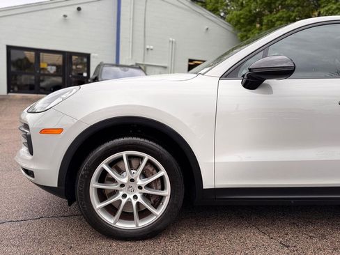 Used 2021 Porsche Cayenne Coupe AWD/4WD image 10