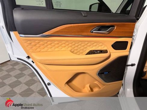 Certified 2024 Jeep Grand Cherokee Summit image 35