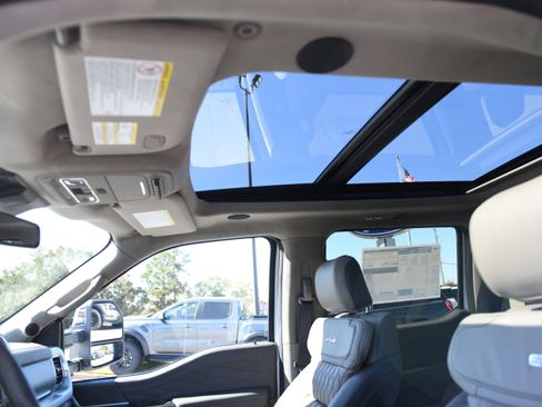 New 2026 Ford F250 Platinum w/ Platinum Plus Package image 31