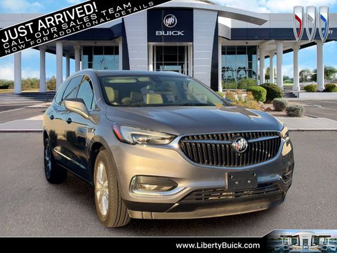 Used 2018 Buick Enclave Premium w/ Experience Buick Package FWD image 1
