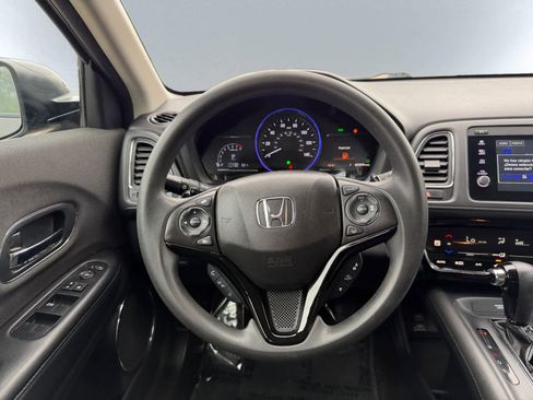 Used 2019 Honda HR-V EX image 17