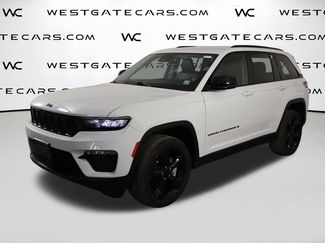 Used 2023 Jeep Grand Cherokee Limited w/ Black Appearance Package AWD/4WD 360° Tour