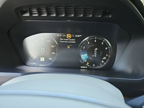 Used 2021 Volvo XC90 T6 Momentum image 20