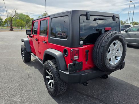 Used 2014 Jeep Wrangler Unlimited Sport w/ Quick Order Package 24S AWD/4WD image 3