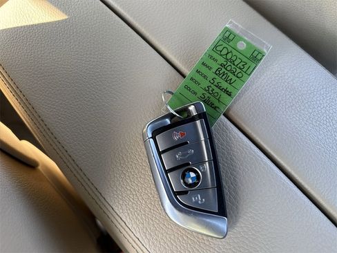 Used 2020 BMW 530i w/ Convenience Package image 28