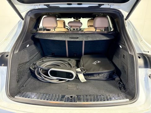 Used 2022 Porsche Cayenne E-Hybrid AWD/4WD image 32
