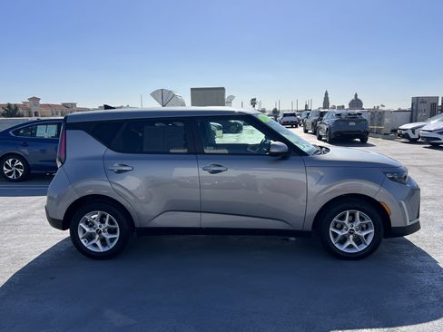 Certified 2024 Kia Soul LX w/ Option Group 015 image 10