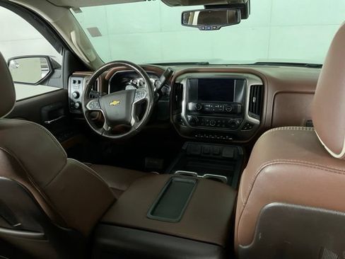 Used 2015 Chevrolet Silverado 2500 High Country w/ Duramax Plus Package AWD/4WD image 15
