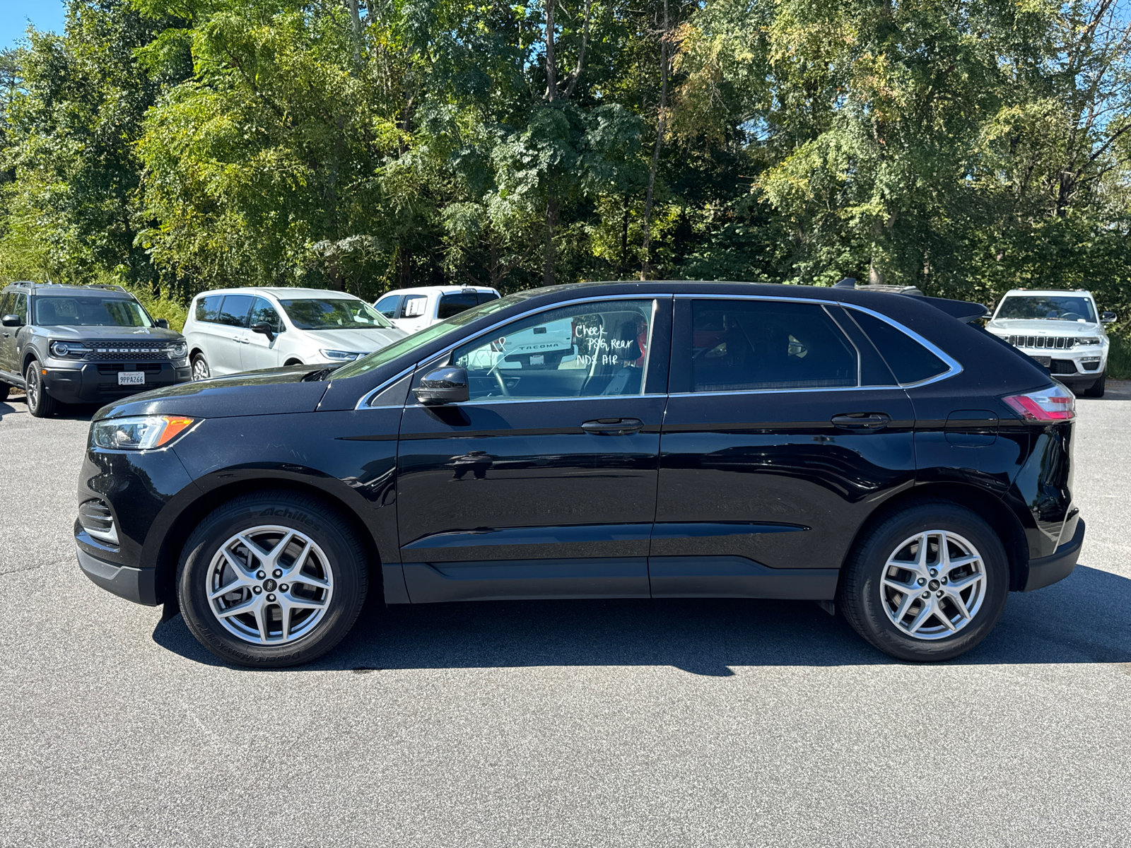 Used 2024 Ford Edge SEL AWD/4WD image 8
