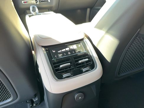 New 2026 Volvo XC90 T8 Ultra image 17