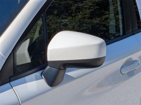 Used 2023 Subaru Crosstrek 2.0i Premium image 8