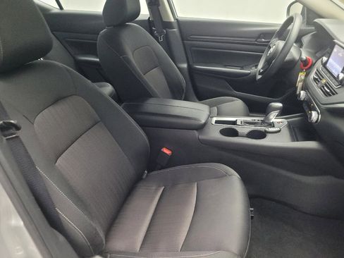 Used 2024 Nissan Altima 2.5 S image 21
