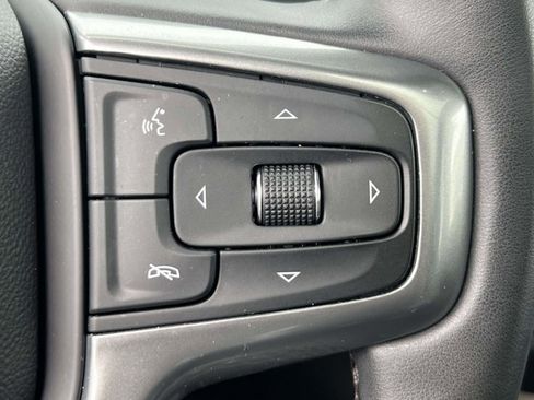 Used 2023 Chevrolet Suburban Z71 w/ Luxury Package AWD/4WD image 23