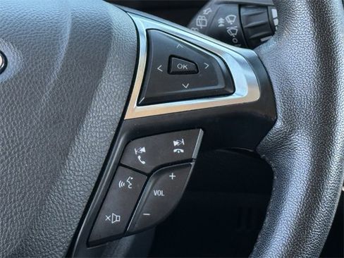 Used 2022 Ford Edge SEL image 15