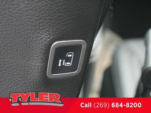 New 2026 Chrysler Voyager LX FWD image 40