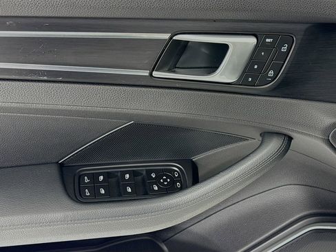 Certified 2022 Porsche Panamera 4 Platinum Edition AWD/4WD image 11
