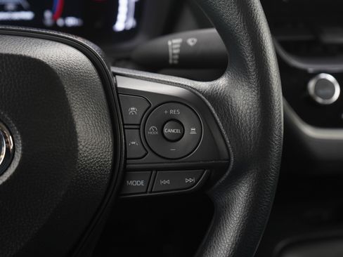 Used 2026 Toyota Corolla LE w/ LE Premium Package image 24