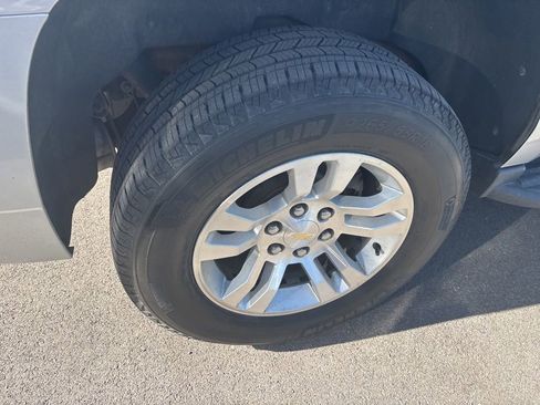 Used 2018 Chevrolet Tahoe LT AWD/4WD image 5