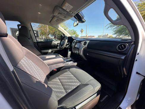Used 2018 Toyota Tundra SR5 w/ SR5 Upgrade Package RWD image 31