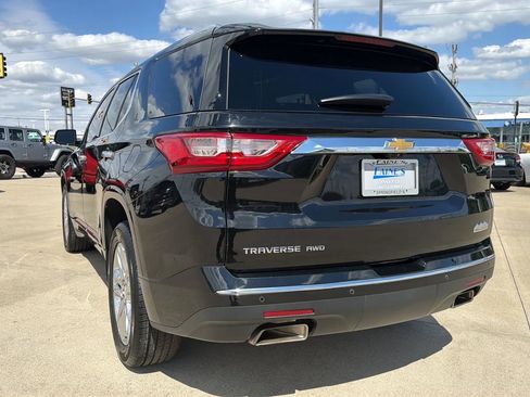 Used 2018 Chevrolet Traverse High Country AWD/4WD image 14